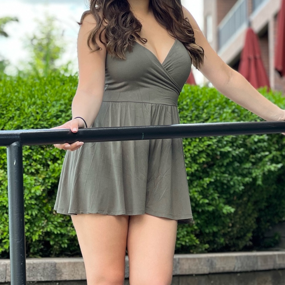 Romper - Picture 2 of 2